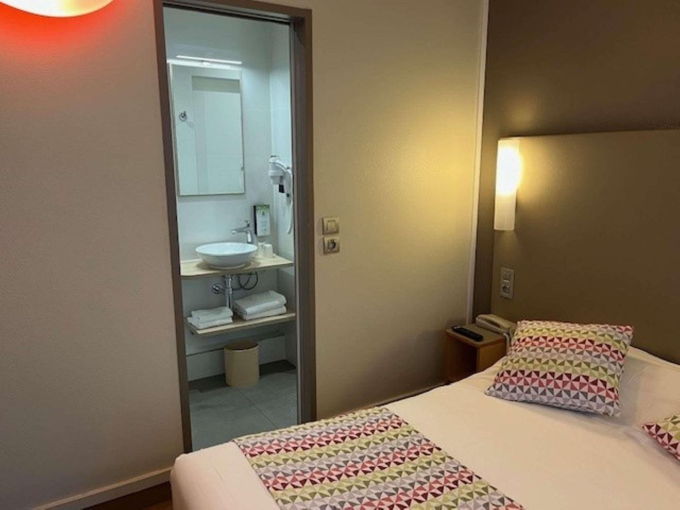 Campanile-Paris14-Maine-Montparnasse-Room-47