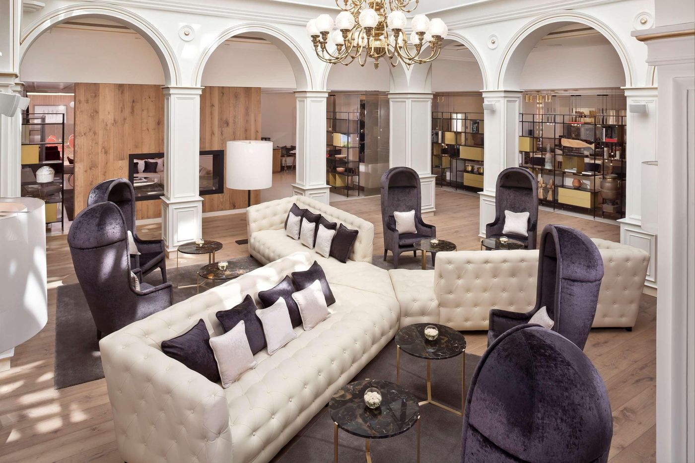 Gran-Melia-Palacio-de-los-Duques-Lobby-4