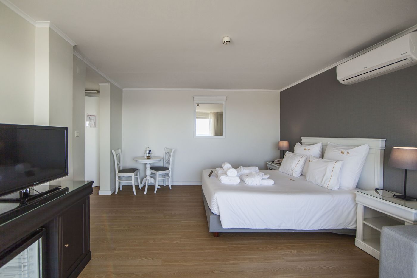 Hotel-Apartamentos-Gaivota-Room-13