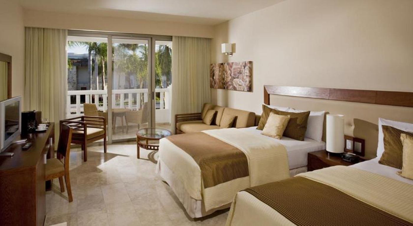 Grand Riviera Princess