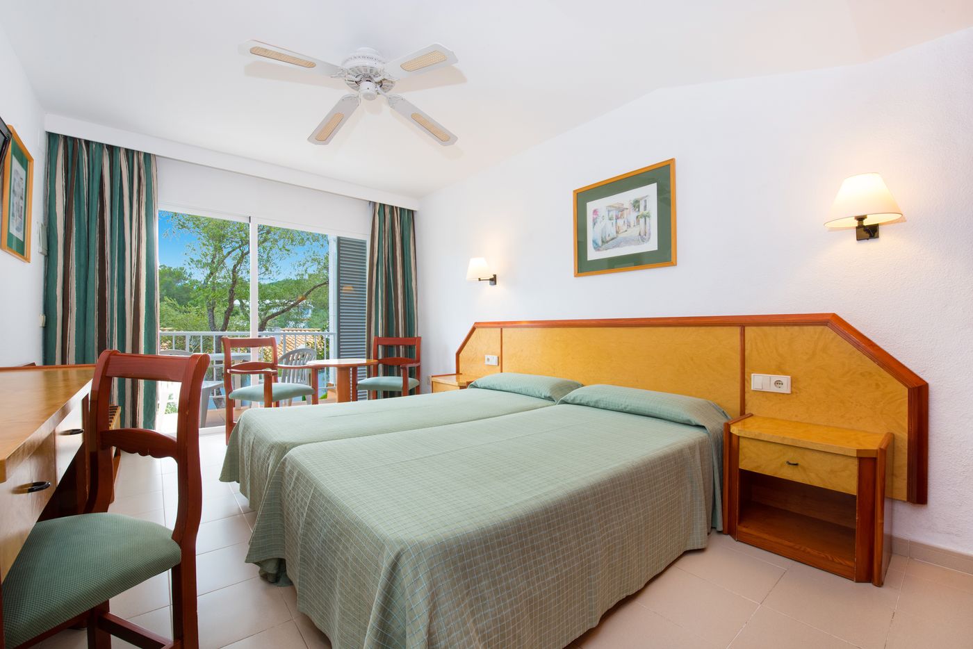 Hotel Cala Romántica