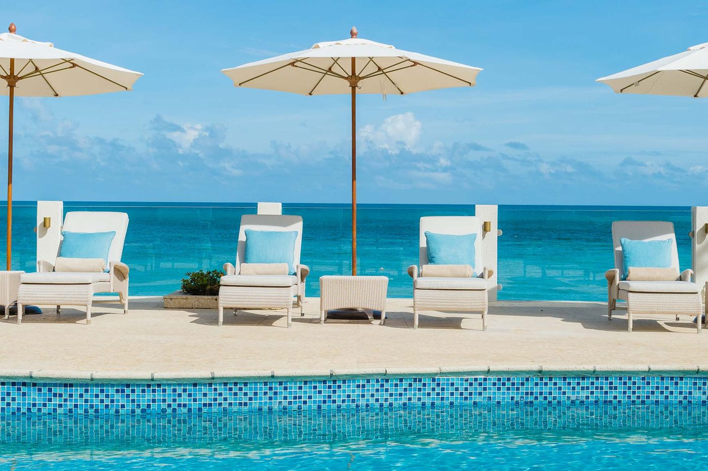 Cove Suites at Blue Waters