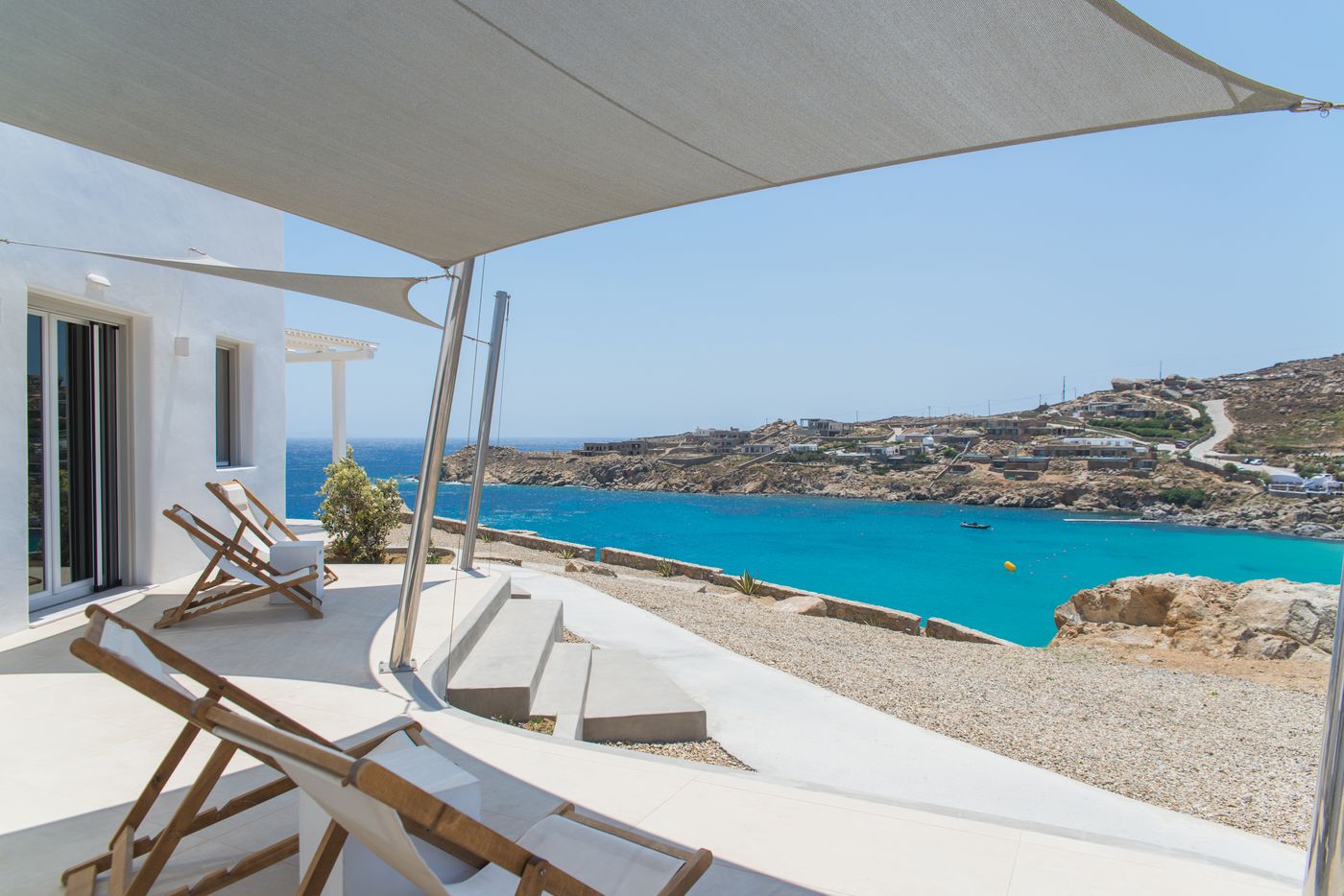 Super-Paradise-Hotel-Room-54