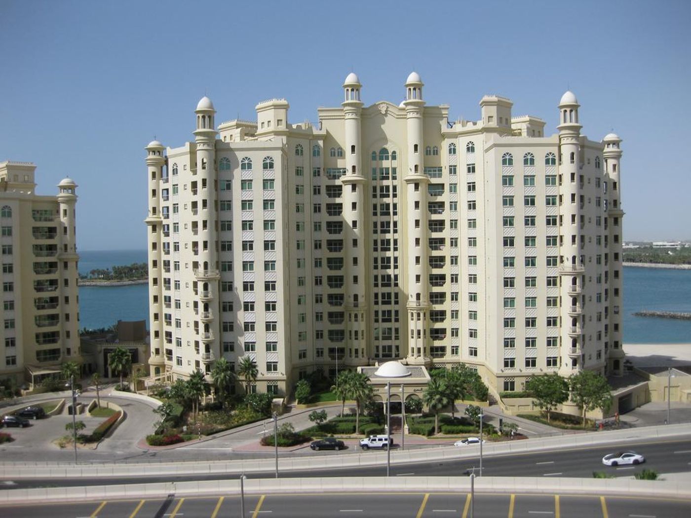 Royal-Club-Palm-Jumeirah-Dubai-General-view-1