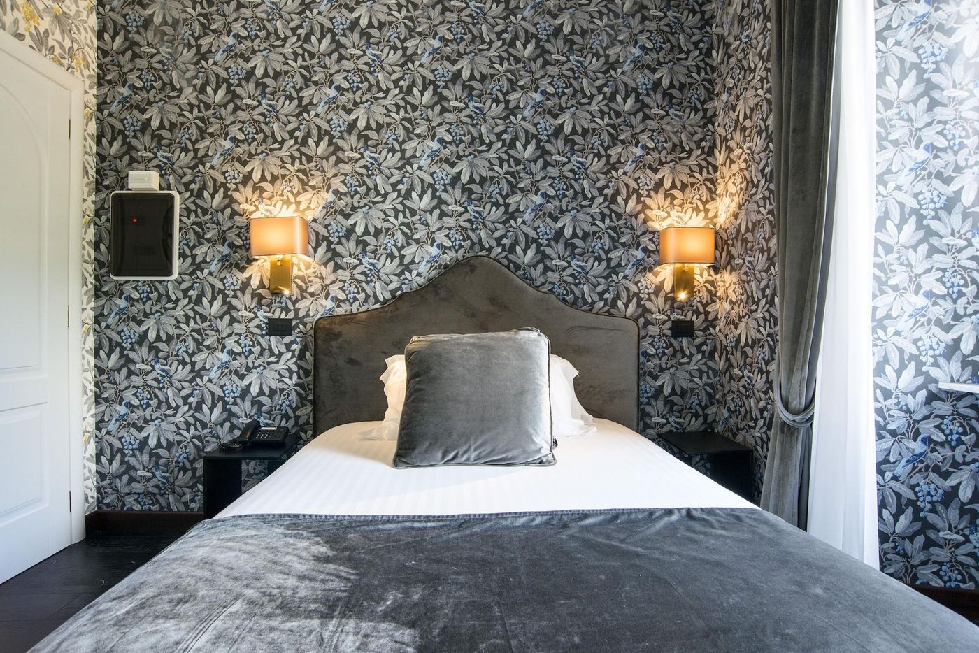 Via-Veneto-Suites-Room-31