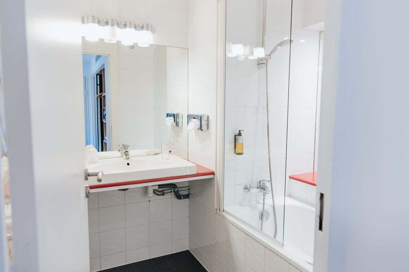 Le Drips-France-Marseille-Room-4