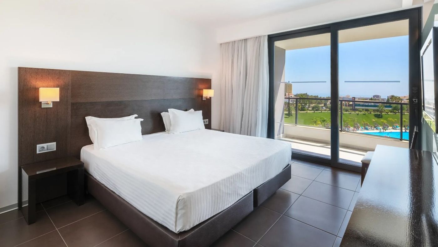 Alvor-Baia-Resort-Hotel-Room-20