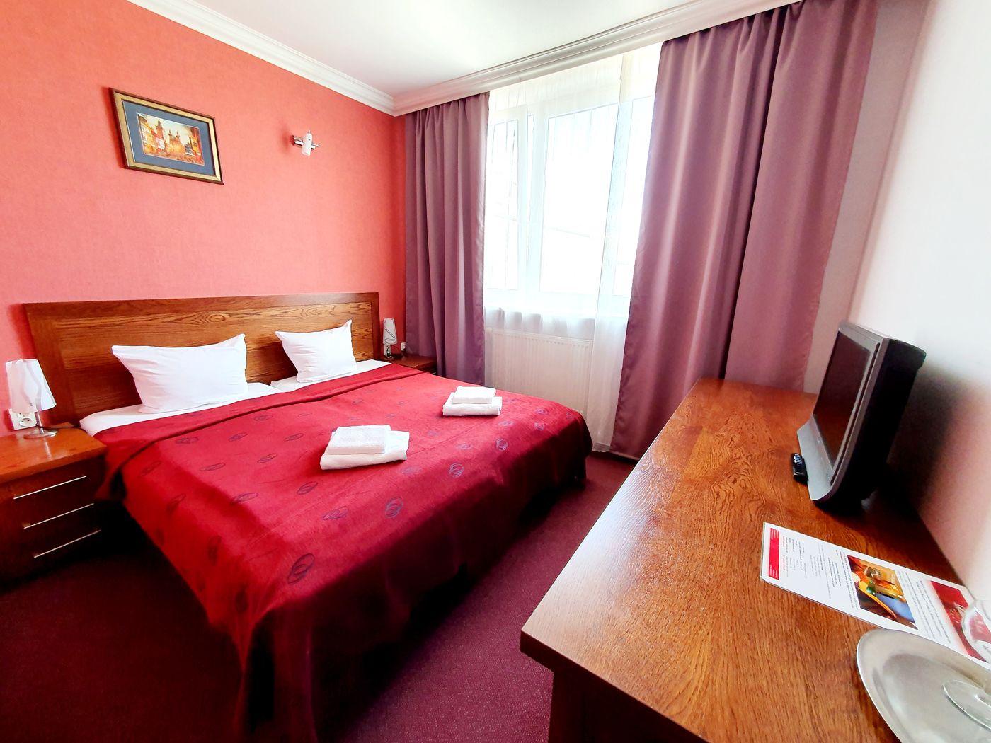 Hotel-Relax-Inn-Room-12