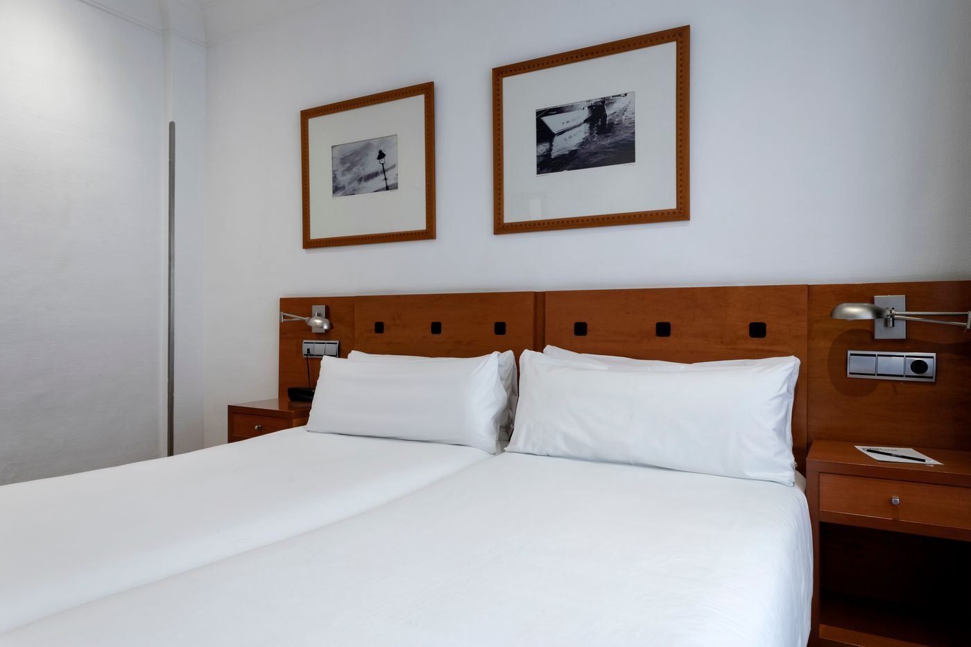 Petit-Palace-Cliper-Gran-V--a-Room-14