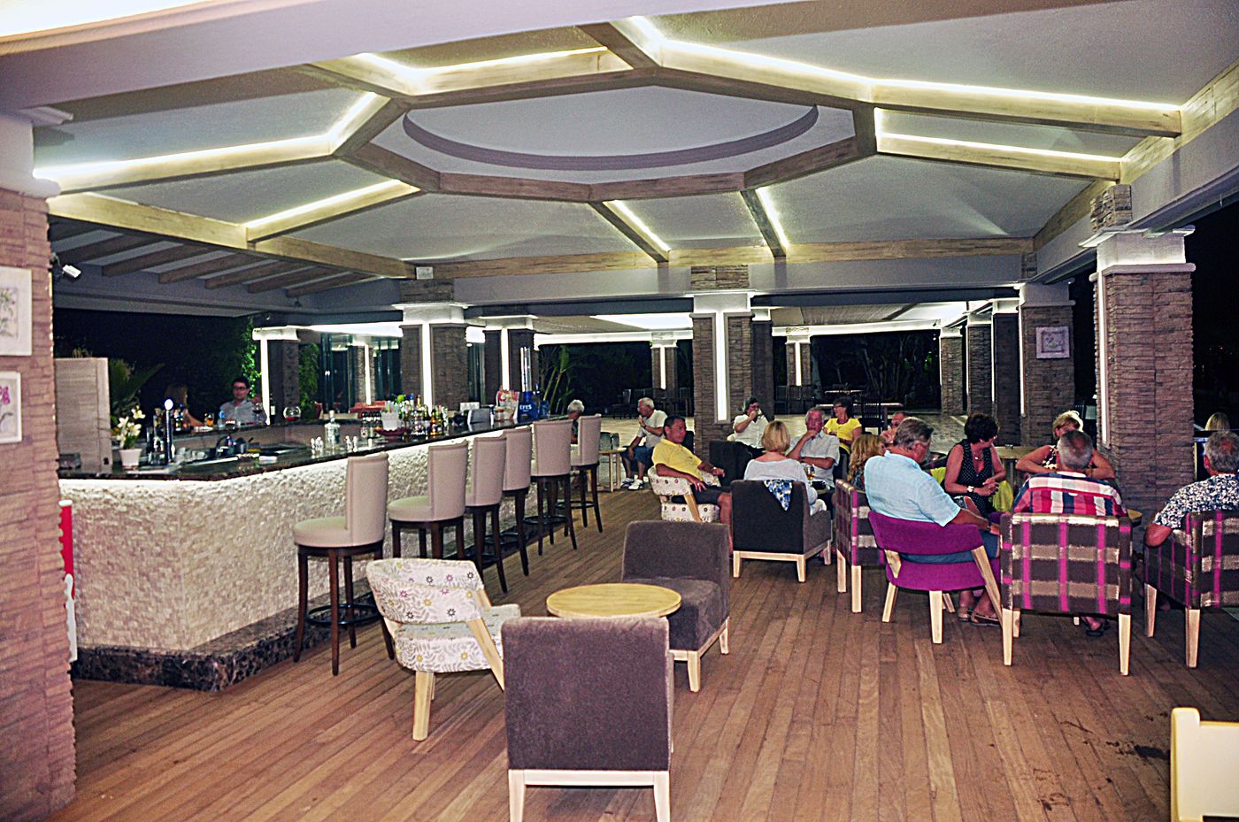 Mutlu-Beach-Bar-29