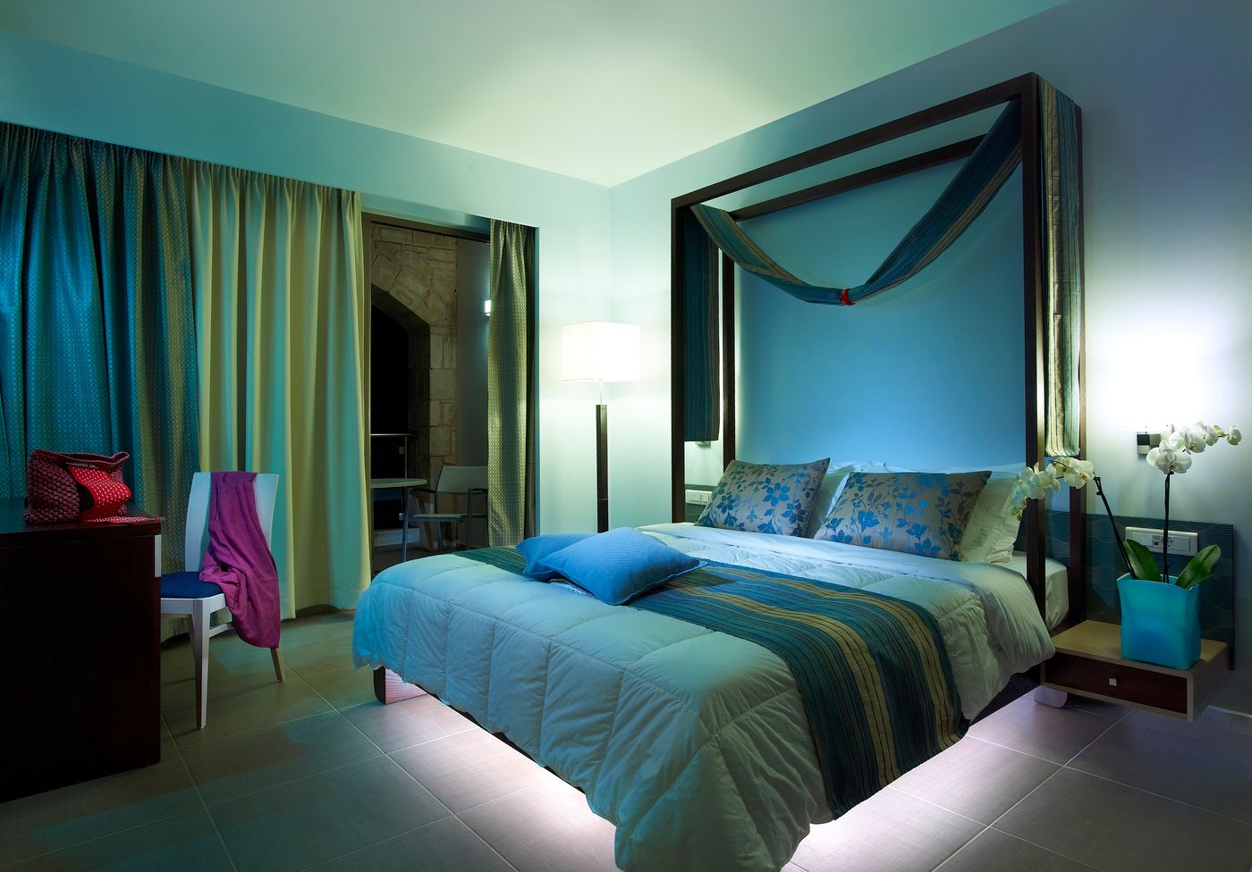 Filion-Suites-Resort---Spa-Room-26