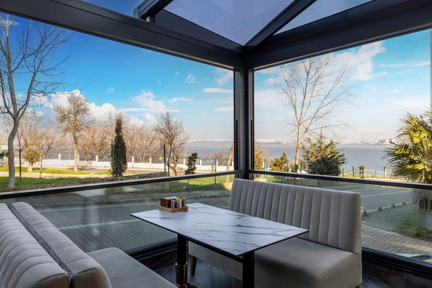 Ezkar-Bathonea-Art-istanbul-General-view-53