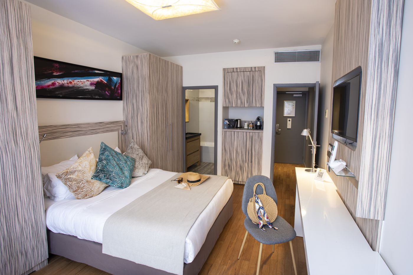 Eden-Hotel---Spa-Room-10