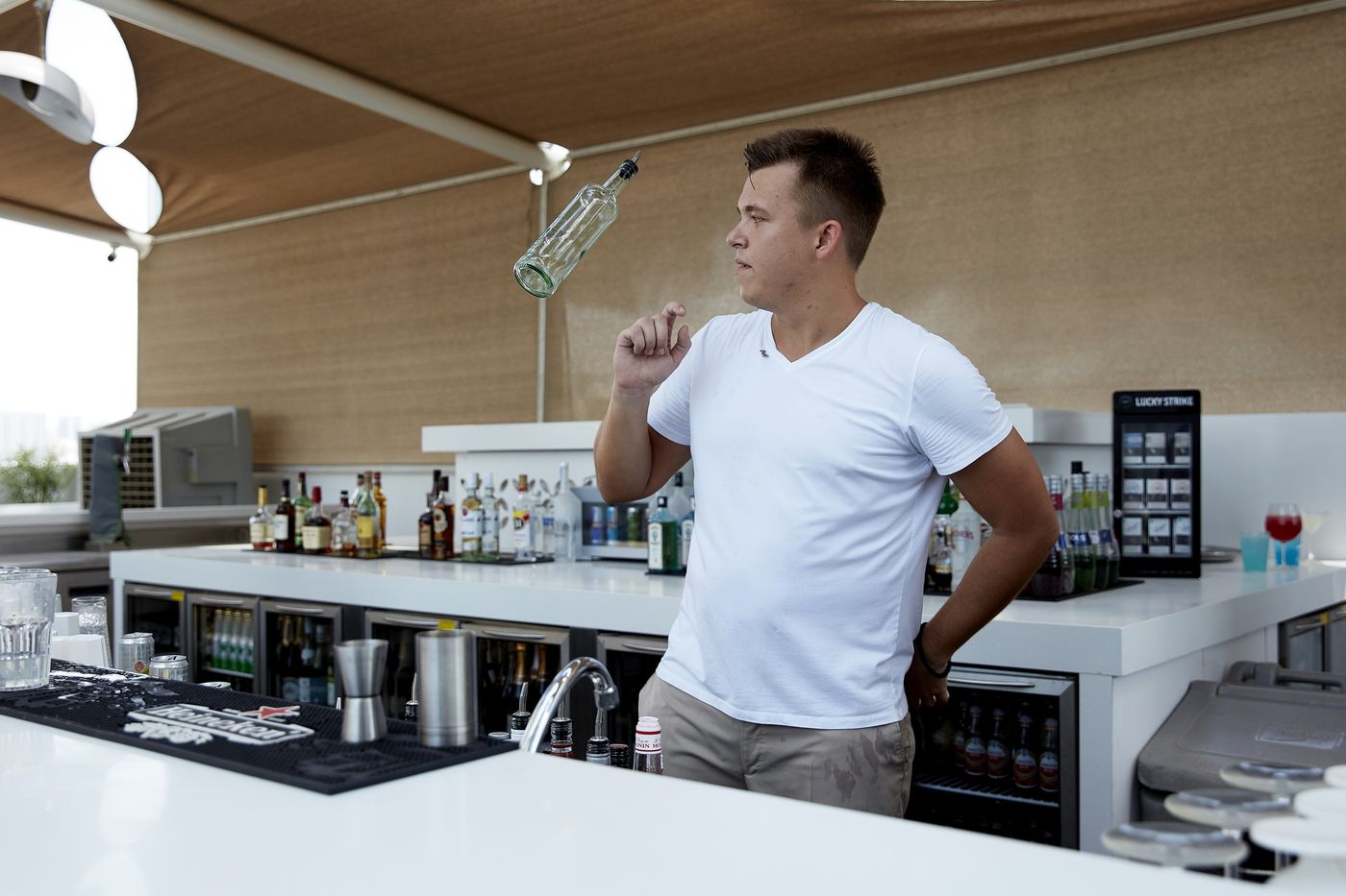 Media-One-Hotel-Bar-43