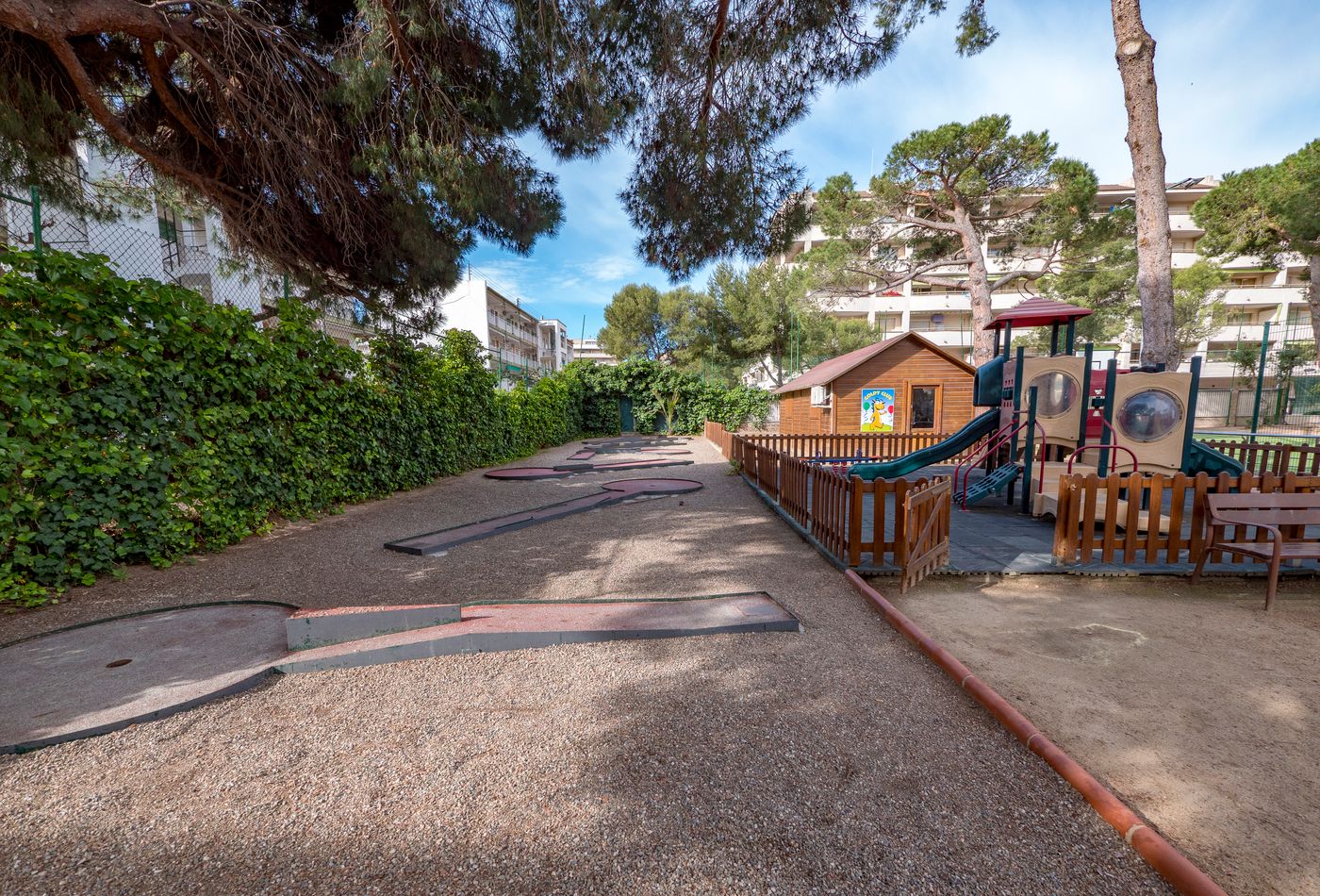 Golden-Port-Salou-and-Spa-Sports-and-Entertainment-55