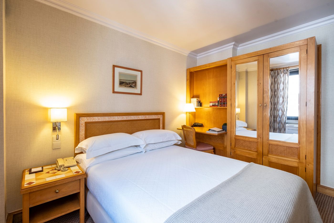 Hotel-Lisboa-Plaza--a-Lisbon-Heritage-Collection-Room-39