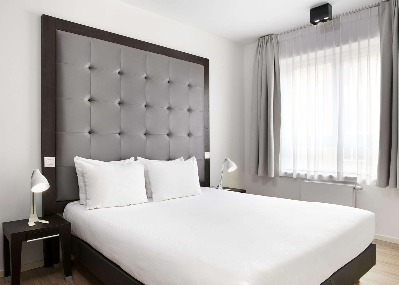 Hilton-Garden-Inn-Brussels-City-Centre-Room-33