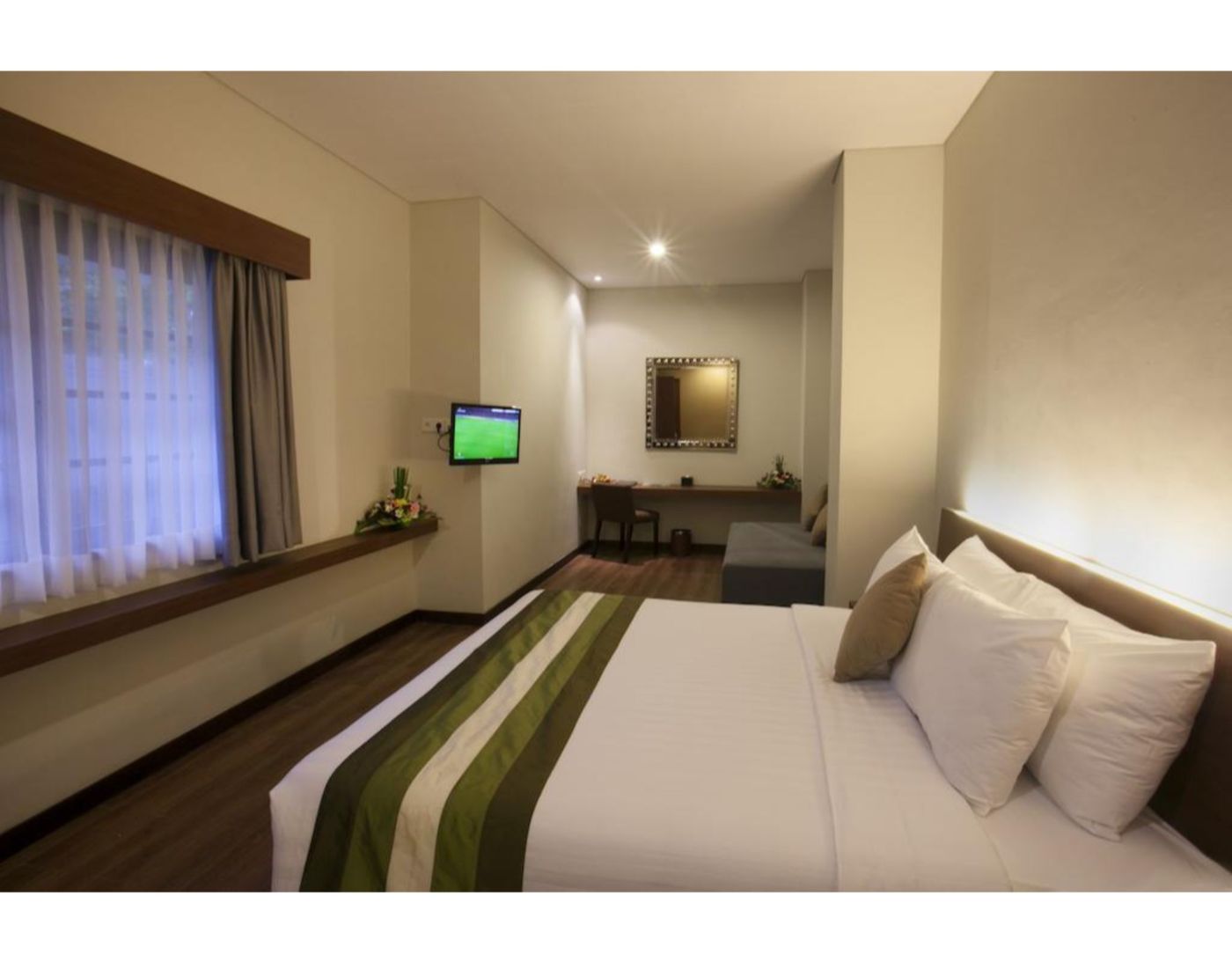 Grand Whiz Hotel Nusa Dua-Indonesia-Bali-Room-9