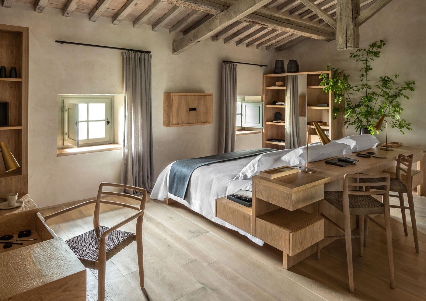 Badia-Di-Pomaio-Room-3