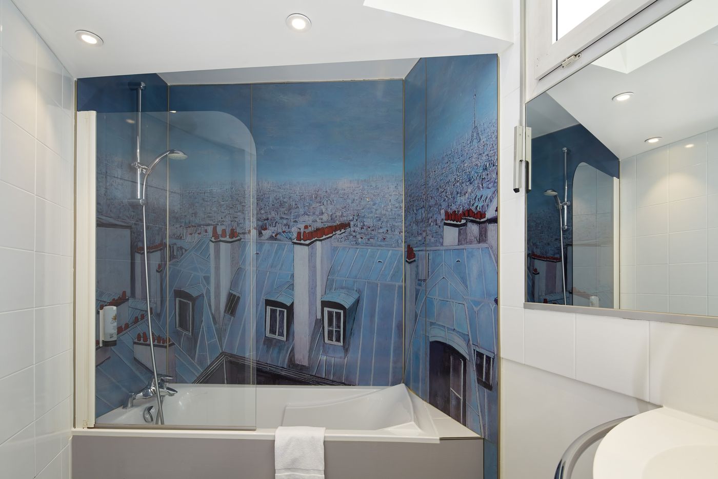 Fertel-Maillot-Room-16