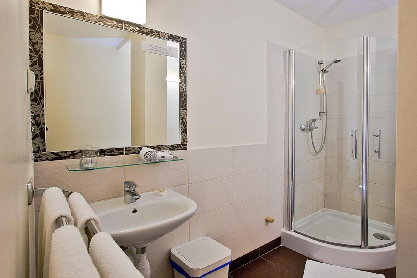 Castle-Inn-General-view-51