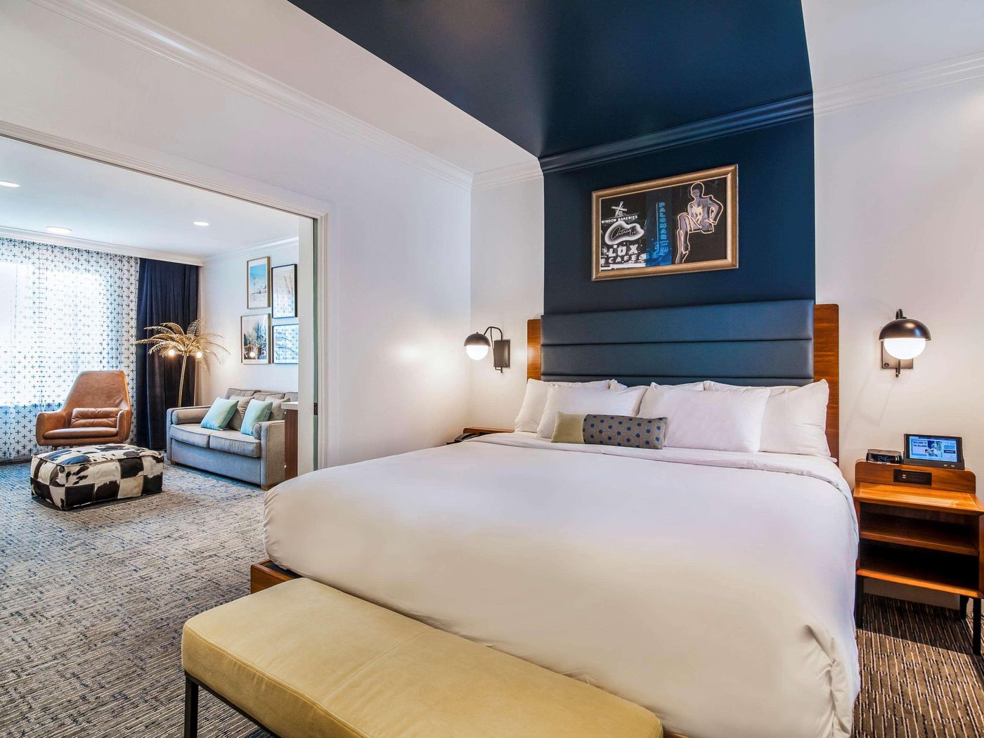 Hotel-Belmont-Vancouver-MGallery-Room-32