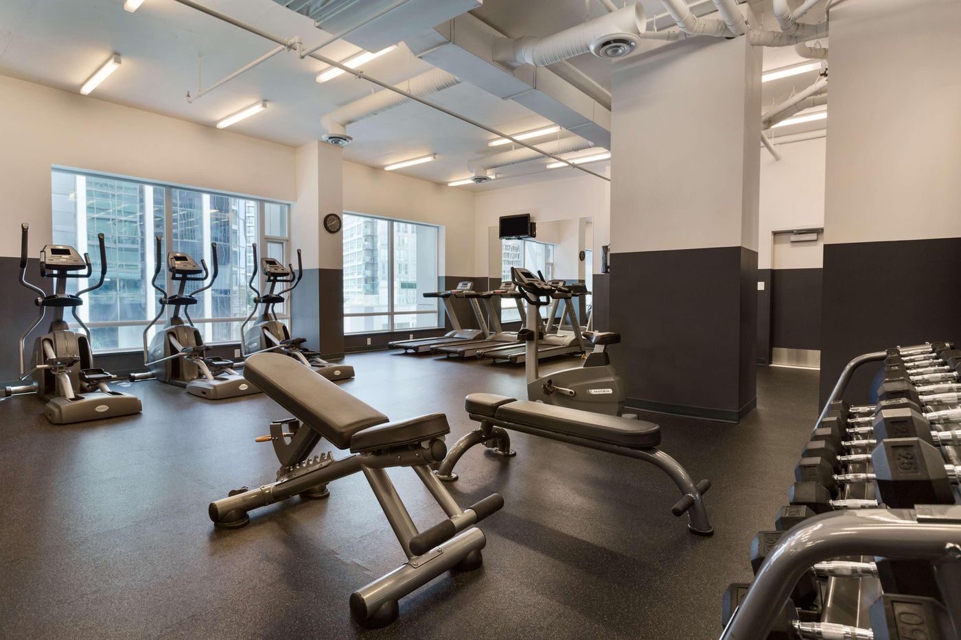 Coast-Coal-Harbour-Hotel-by-APA-Sports-and-Entertainment-17