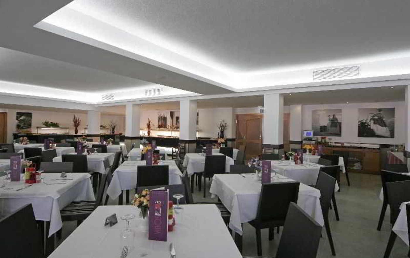 Sirenis-Hotel-Club-Siesta-Restaurant-11