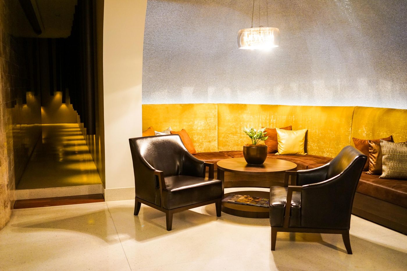 Lit-Bangkok-Hotel-Sports-and-Entertainment-19