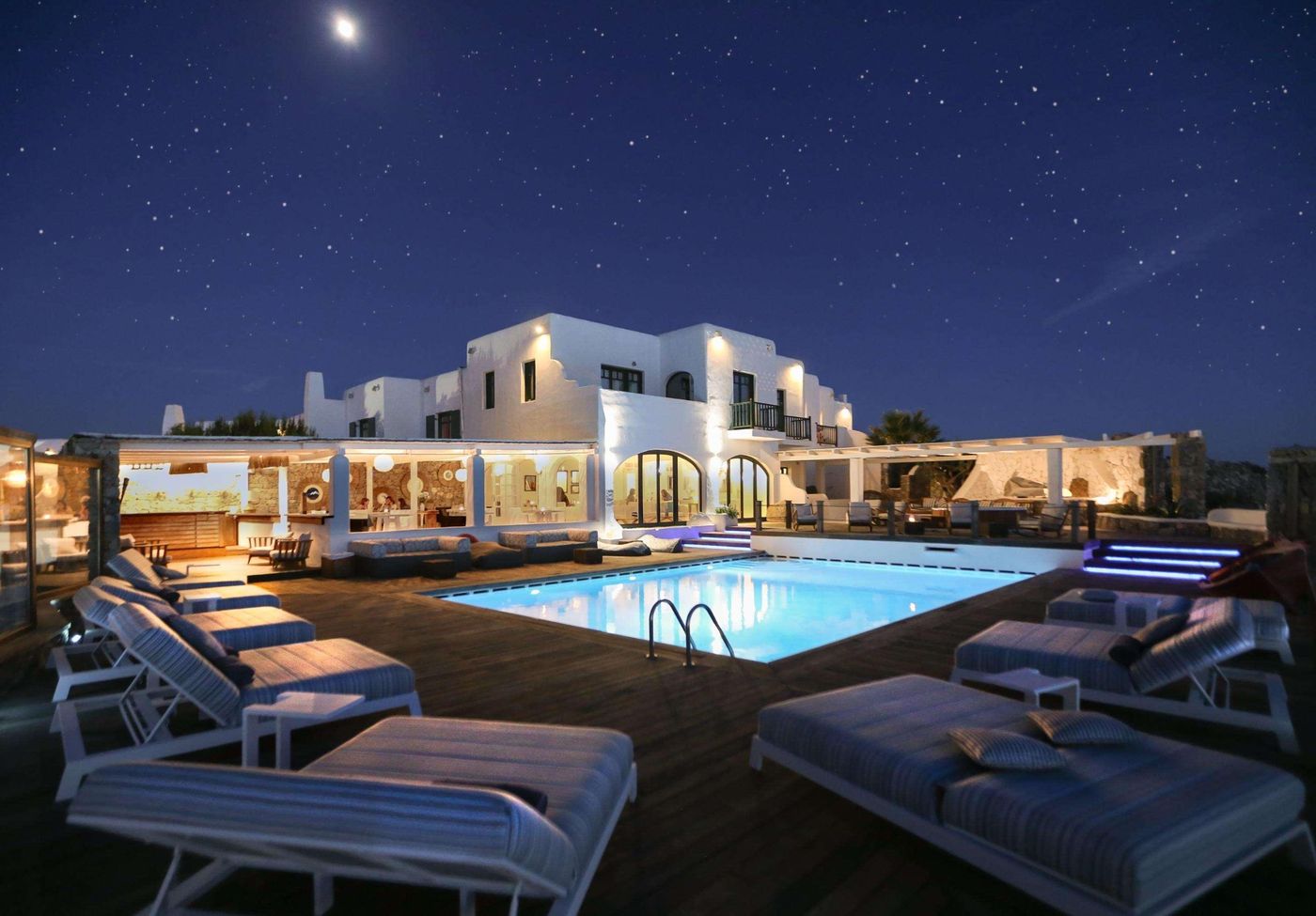 Tharroe-of-Mykonos-Pool-6