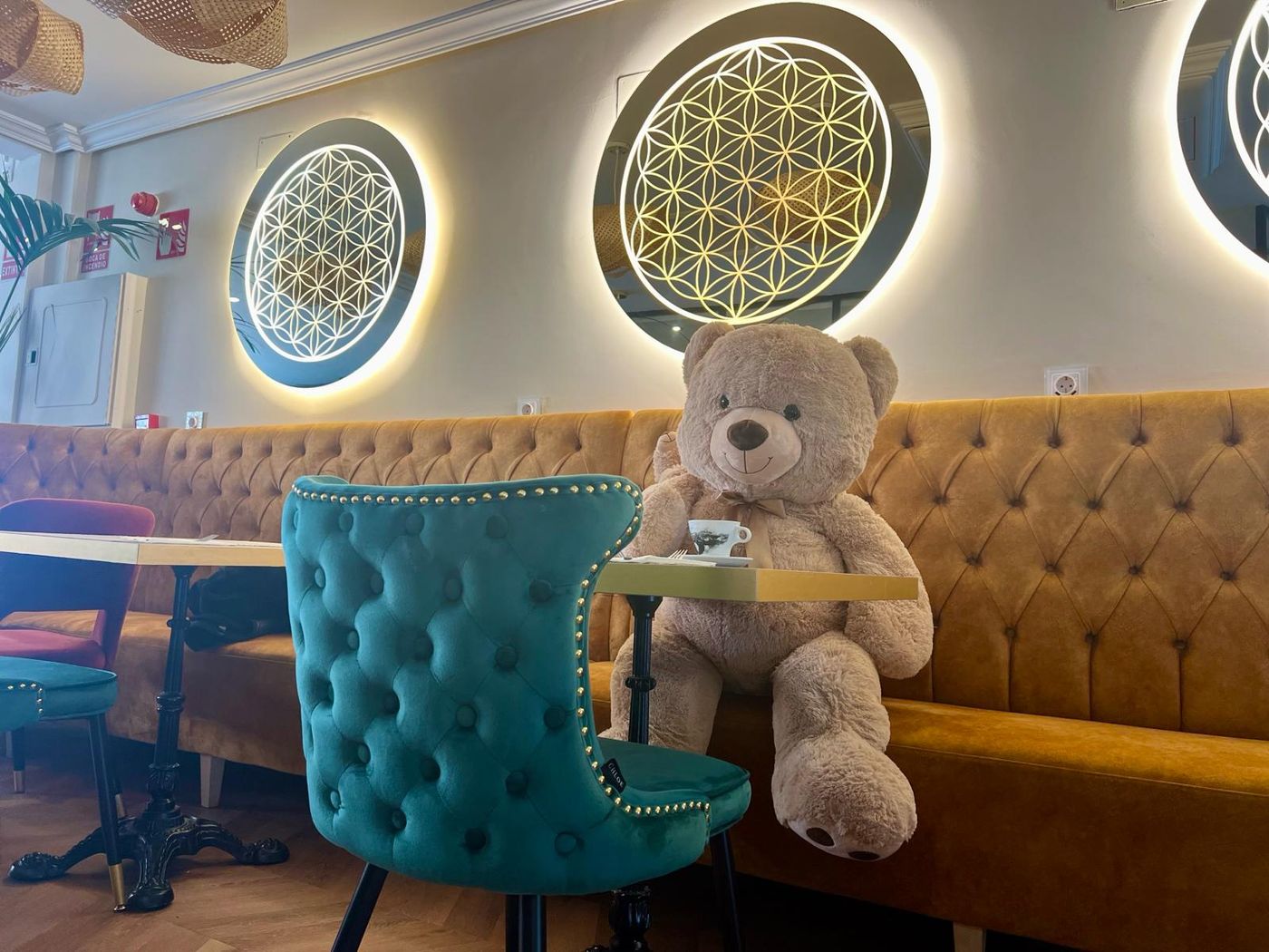 Hotel-Suites-Feria-de-Madrid-Restaurant-9