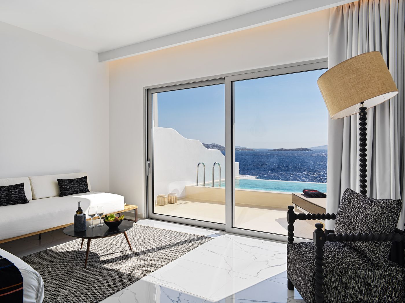 Kouros-Hotel---Suites-Room-36