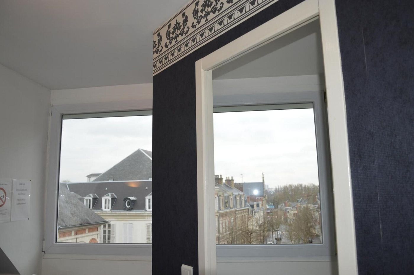 Hôtel Victor Hugo-France-AMIENS-Lobby-10