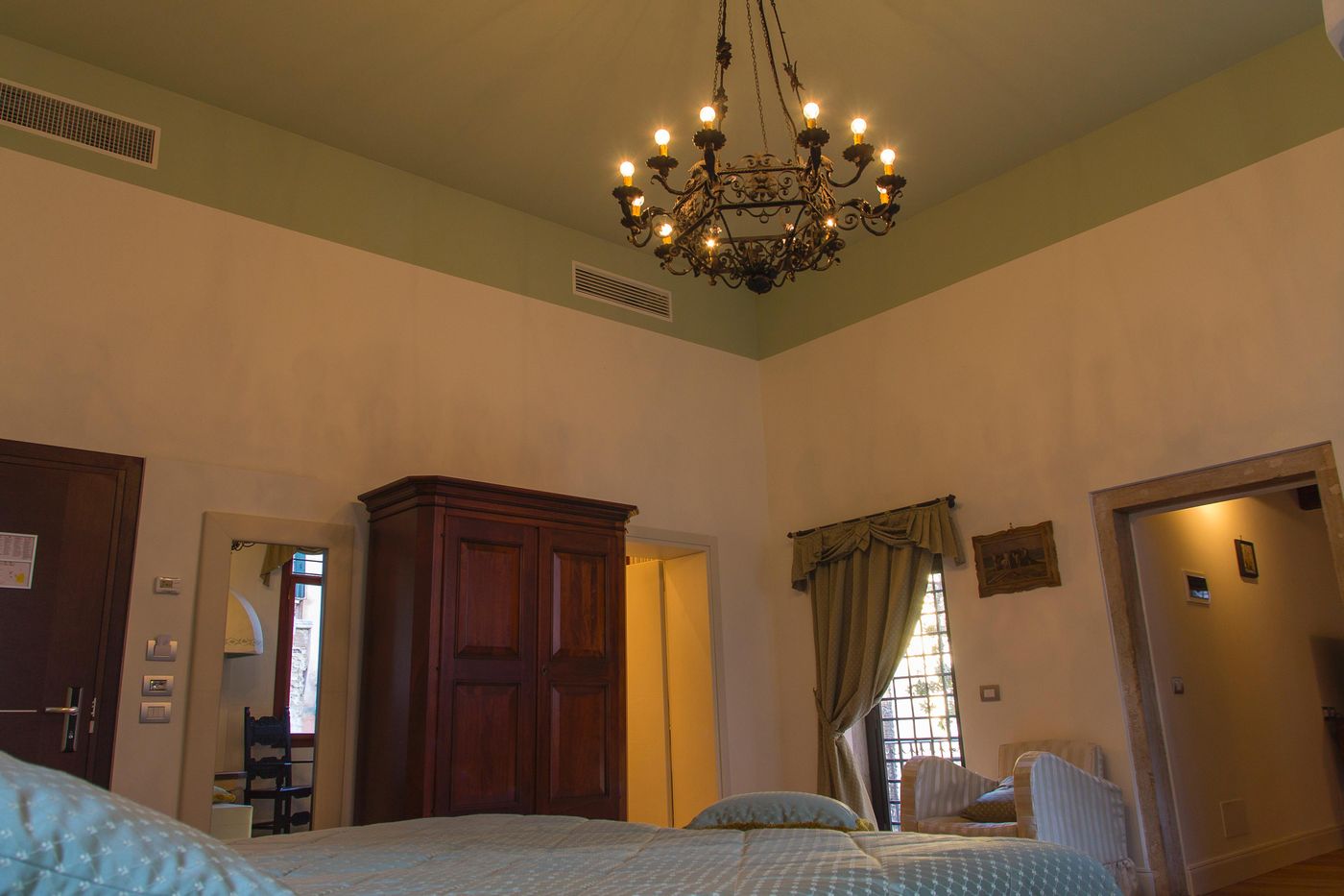 Sant Antonin-Italy-Venezia-Room-10