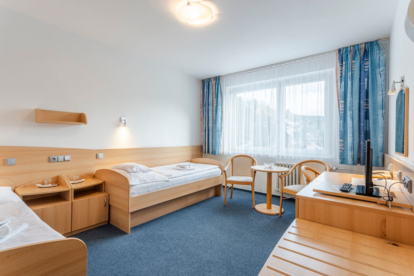 Komplex Curie - Kurhaus Curie-Czech Republic-JACHYMOV -Room-9