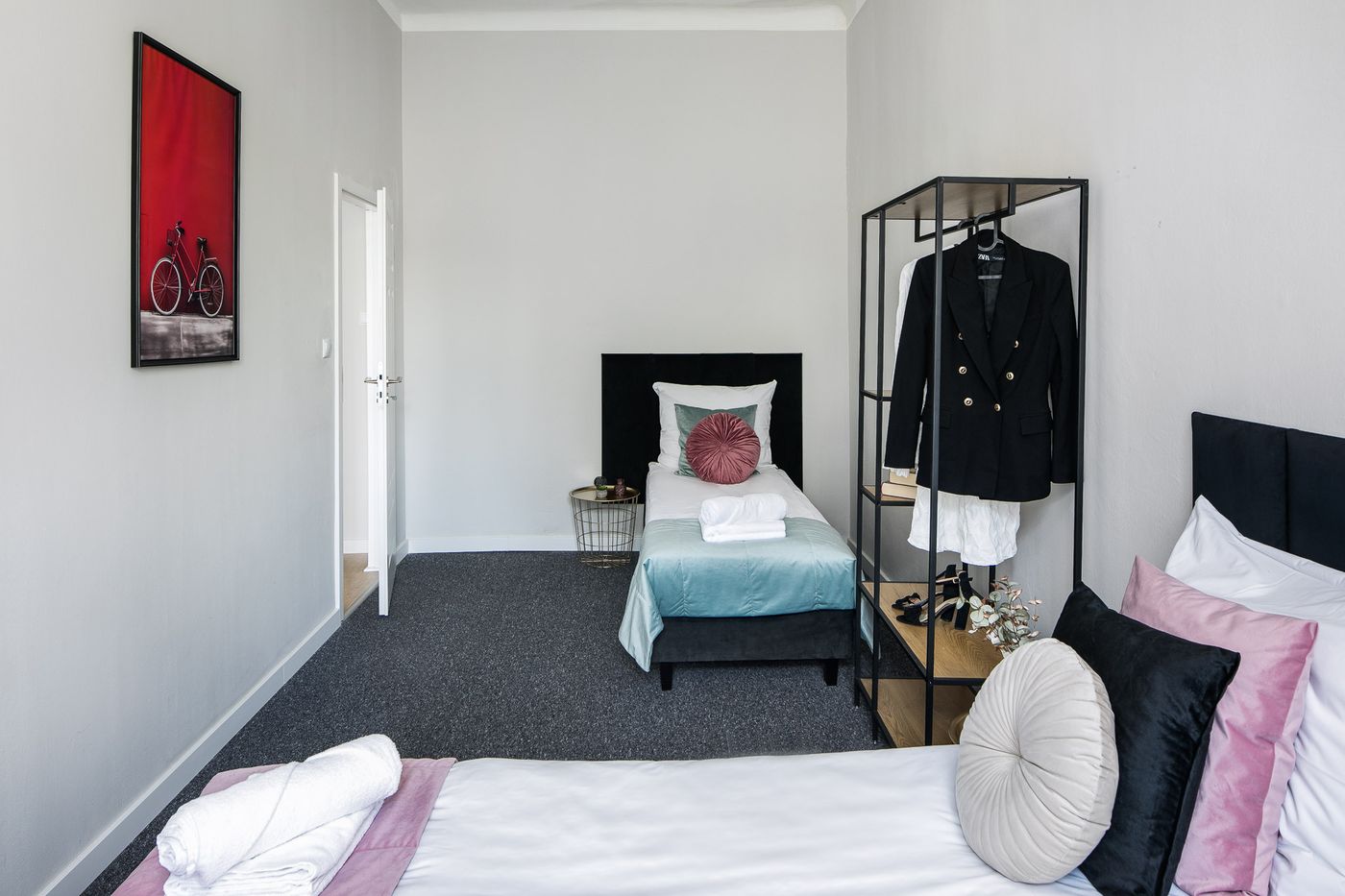 Green-Avenue-Apartments-Room-30