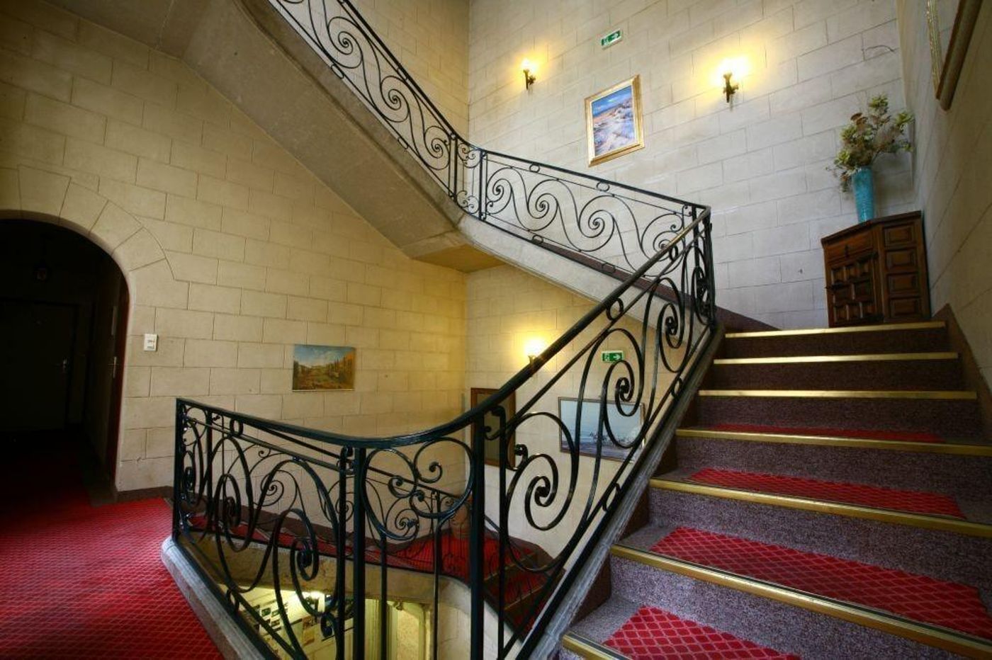 Hôtel Médieval-France-AVIGNON-Lobby-6