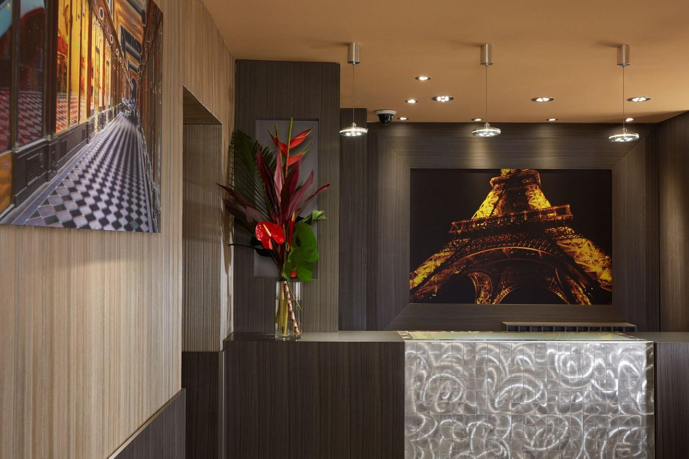 Hotel-Beaugrenelle-Saint-Charles-Lobby-7