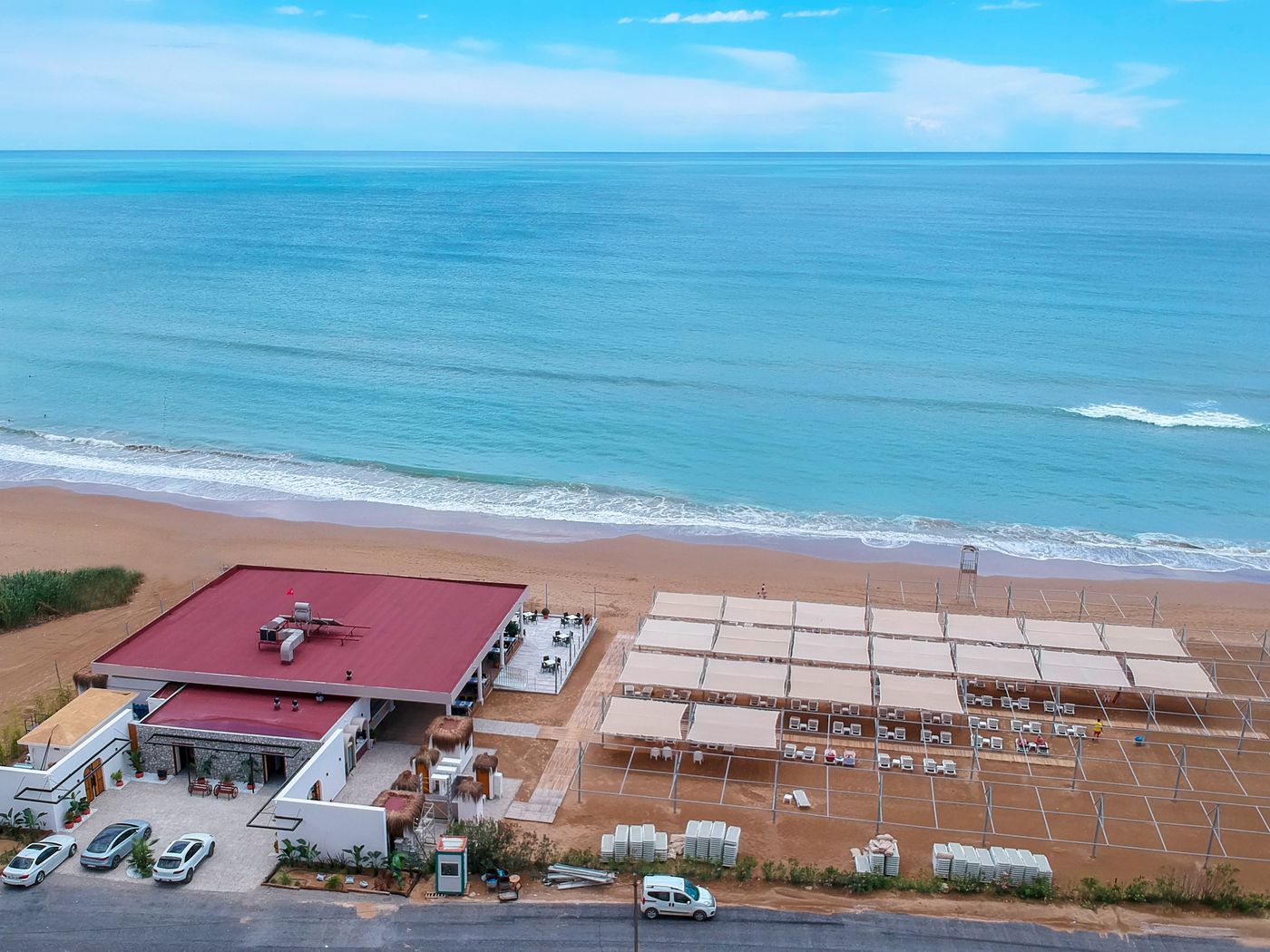 Side-Crown-Sunshine-Beach-66