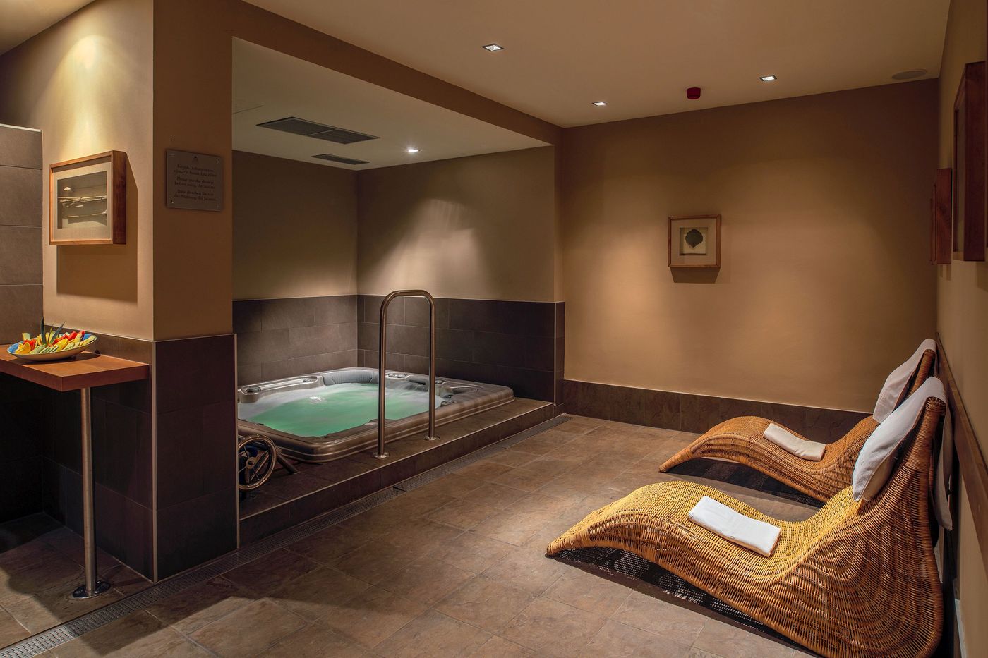 Hotel-Castle-Garden-Sports-and-Entertainment-31