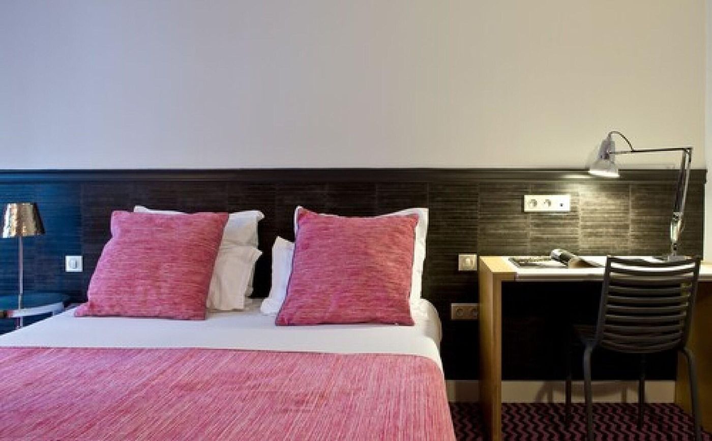 Antin-Trinite-Room-15