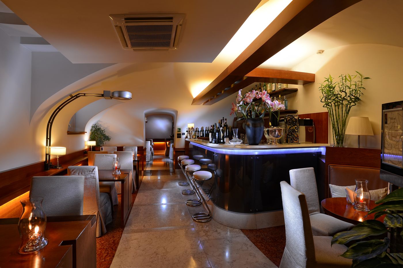 Ruzzini-Palace-Bar-8