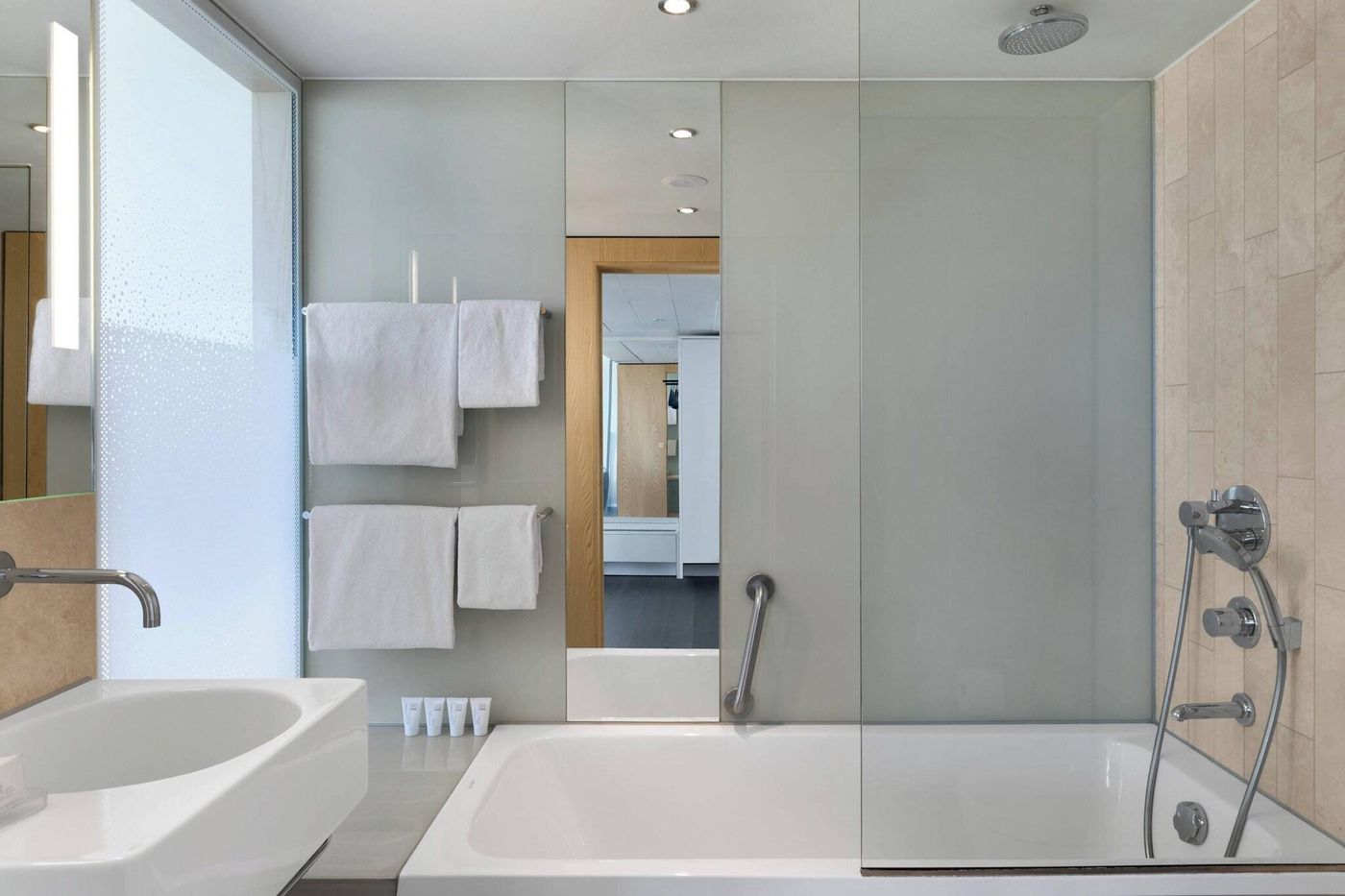 AC-Bella-Sky-Copenhagen-Room-40