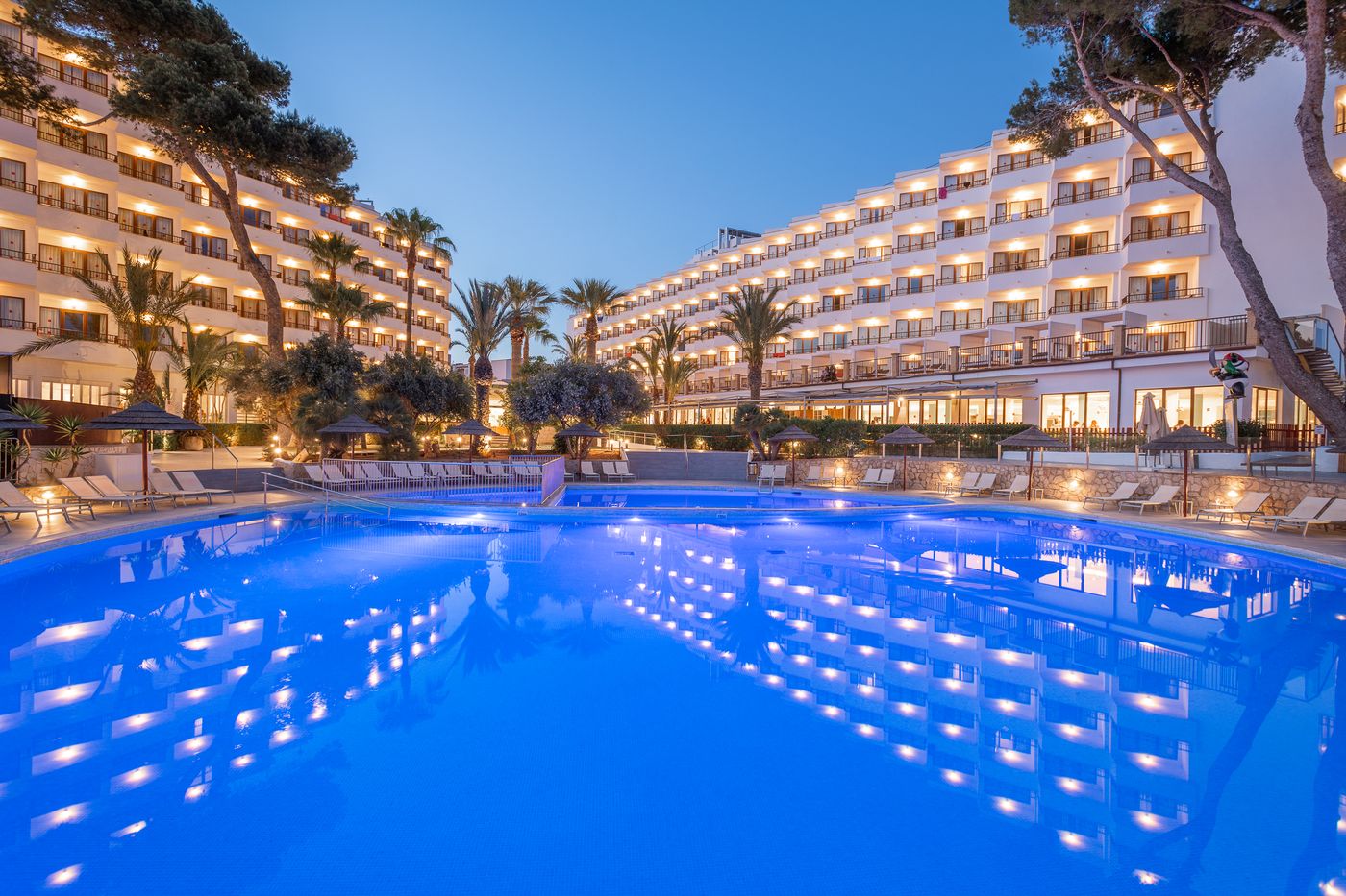 Leonardo-Royal-Hotel-Ibiza-Santa-Eulalia-Pool-2