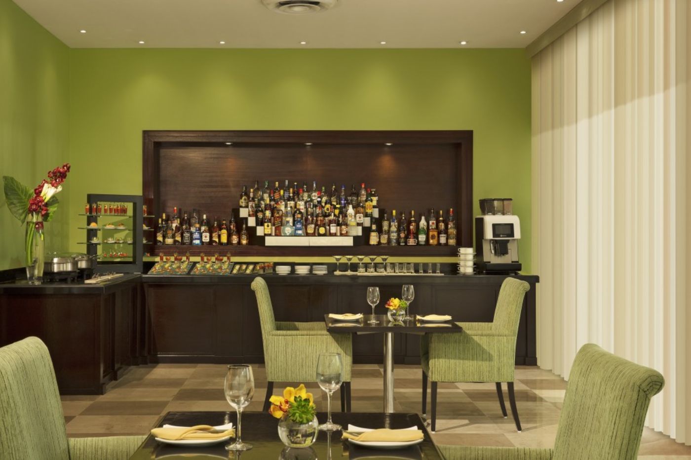 Dreams-Jade-Resort---Spa-Bar-46