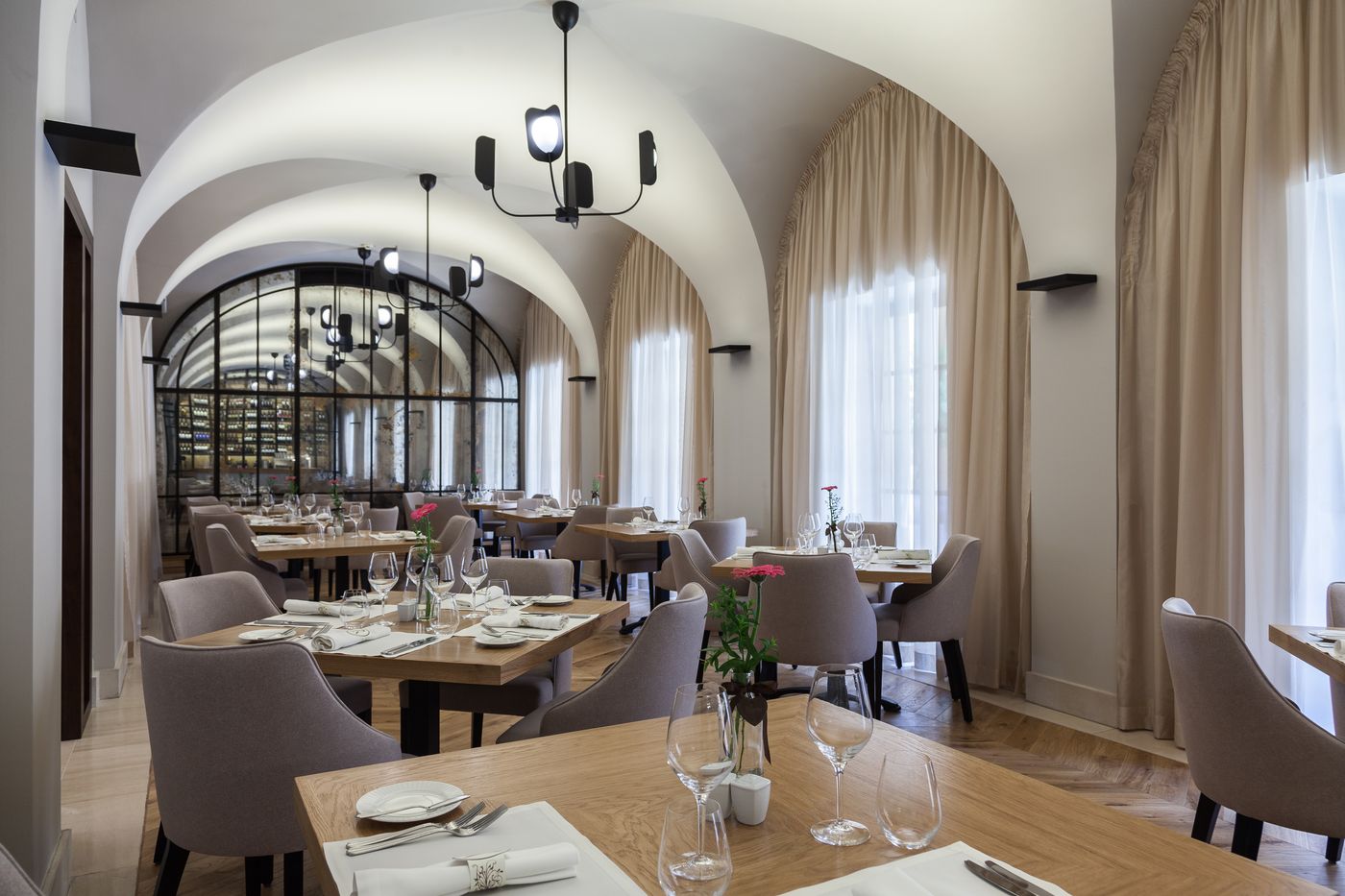 Mamaison-Hotel-Le-Regina-Warsaw-Restaurant-33