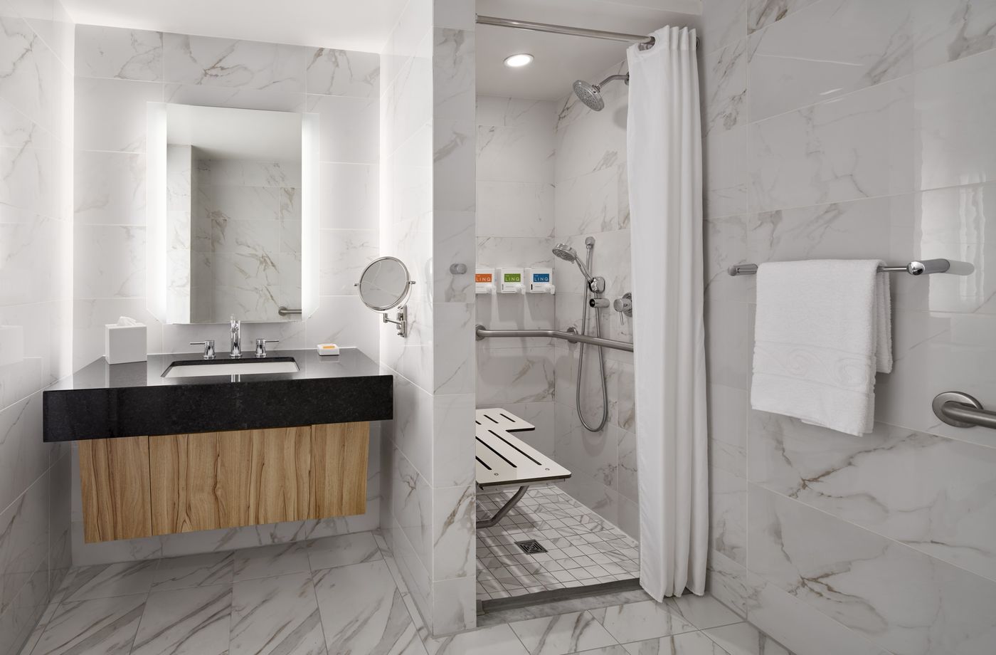 The-LINQ-Hotel-and-Casino---A-Caesars-Rewards-Destination-Room-35