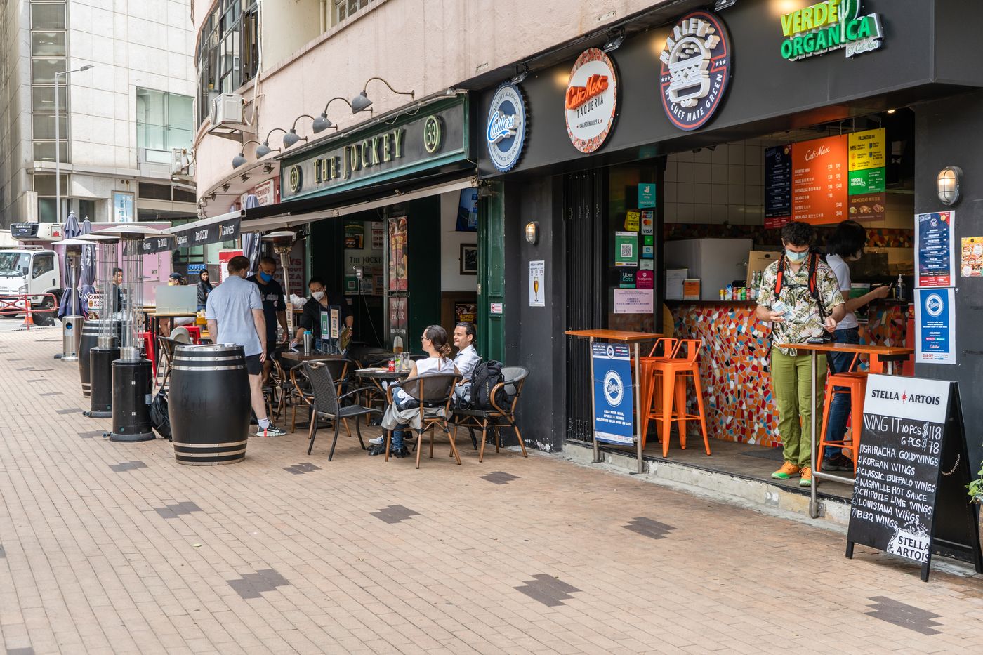 Apartment-O-Happy-Valley-Restaurant-9