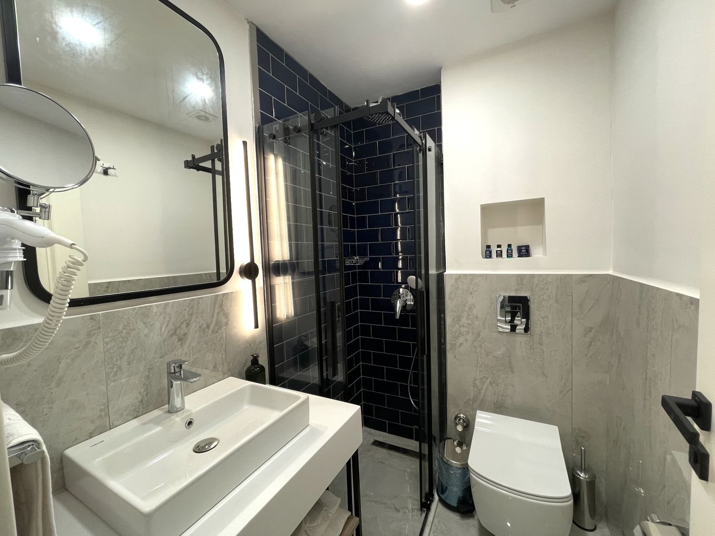 Mona Bosphorus Hotel-Turkey-Besiktas-Room-1