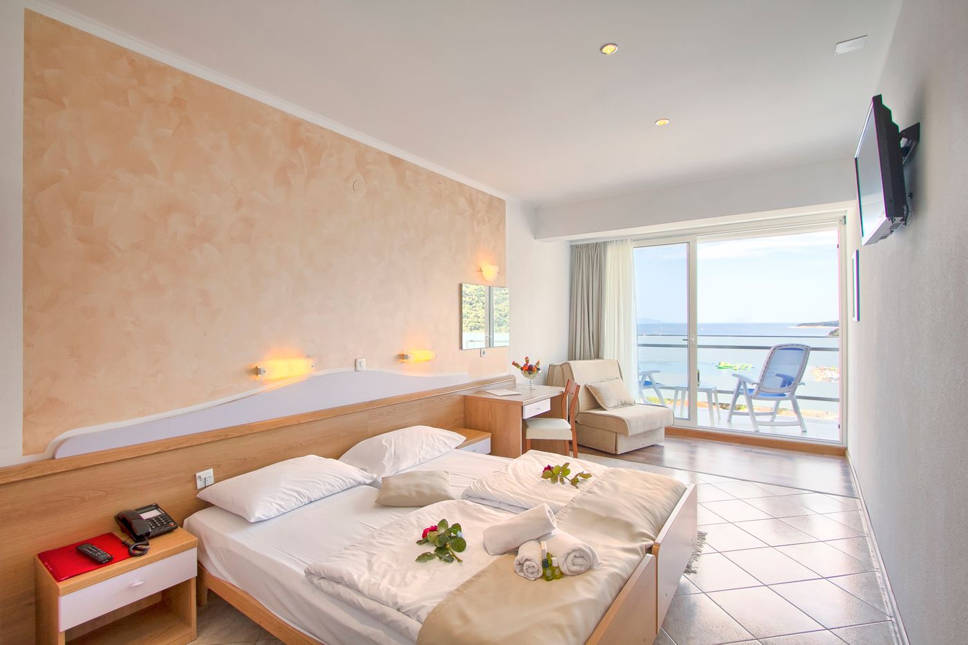 Hotel Mimosa-Lido Palace-Croatia-RABAC-Room-8